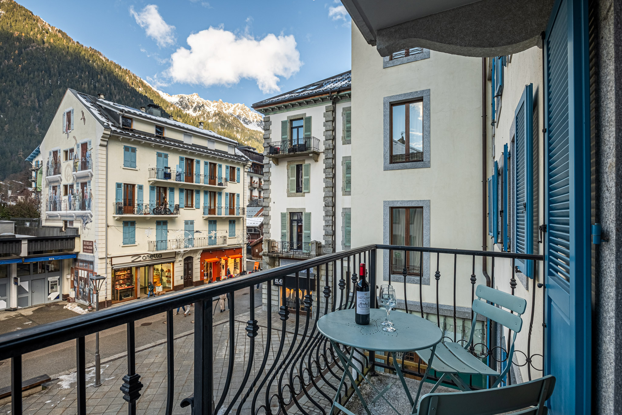 Apartment-Kitson-Alpes-Travel-50