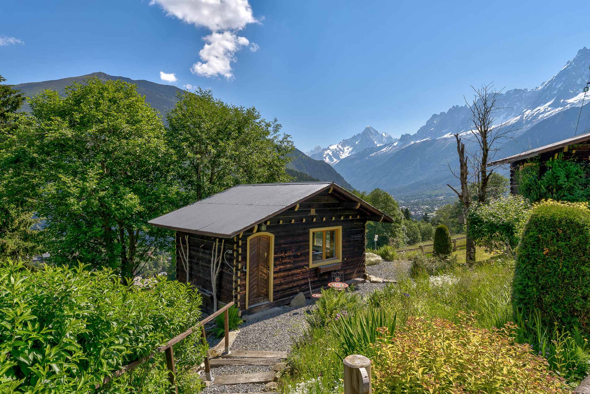 Maison-Jaune-Alpes-Travel-Chamonix-Les-Houches-14