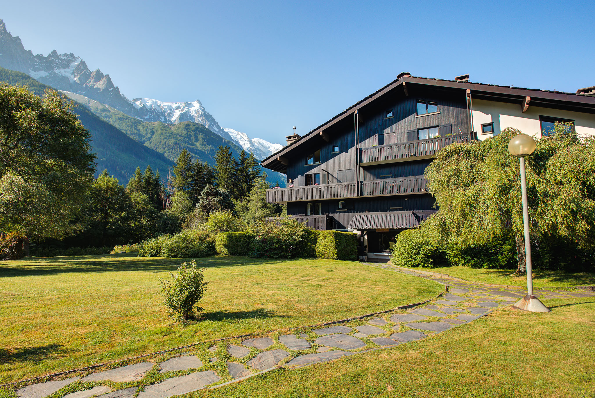 Apartment-Chapeau-Les-Prz-Alpes-Travel-Chamonix-05