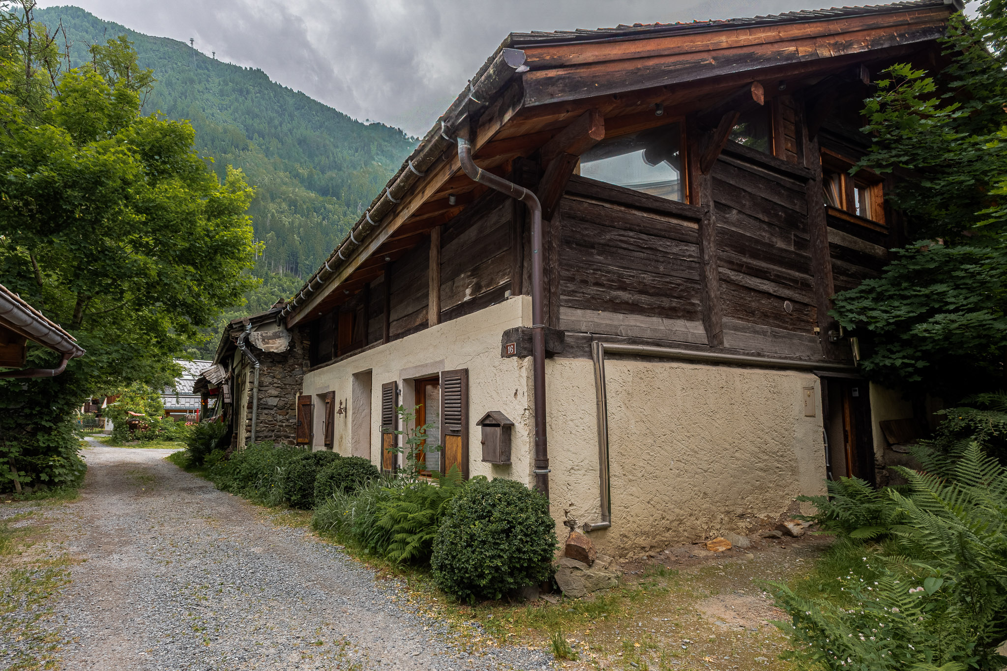 Chalet-Pele-Alpes-Travel-05
