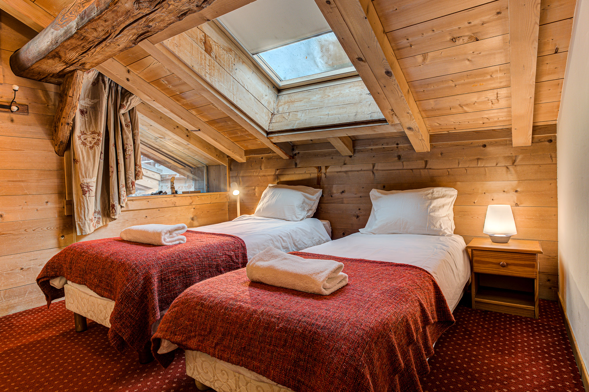 Chalet-Pele-Alpes-Travel-38