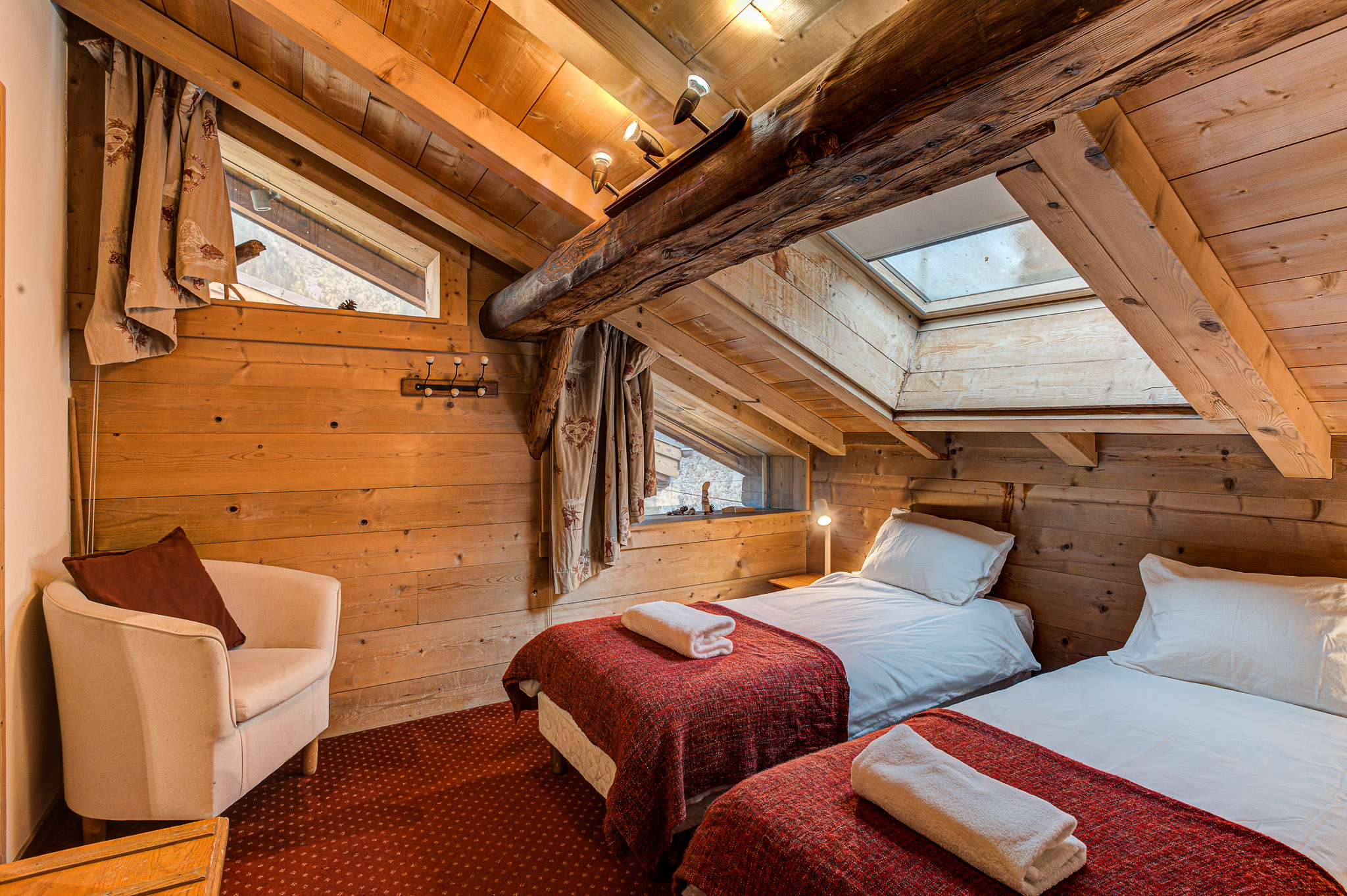 Chalet-Pele-Alpes-Travel-39