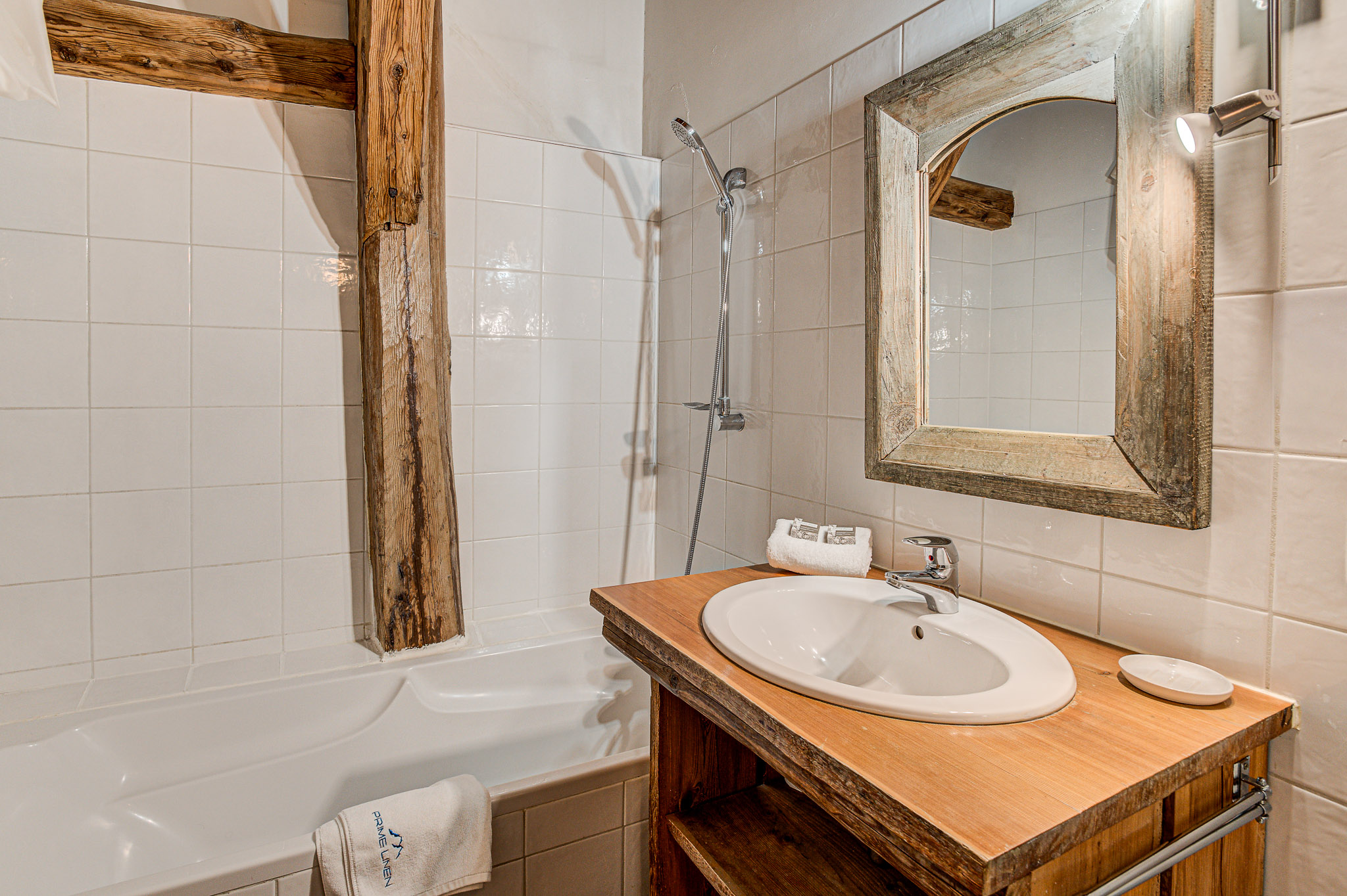 Chalet-Pele-Alpes-Travel-42