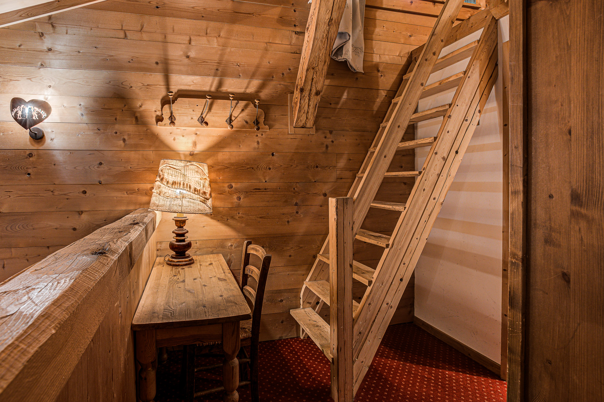 Chalet-Pele-Alpes-Travel-56