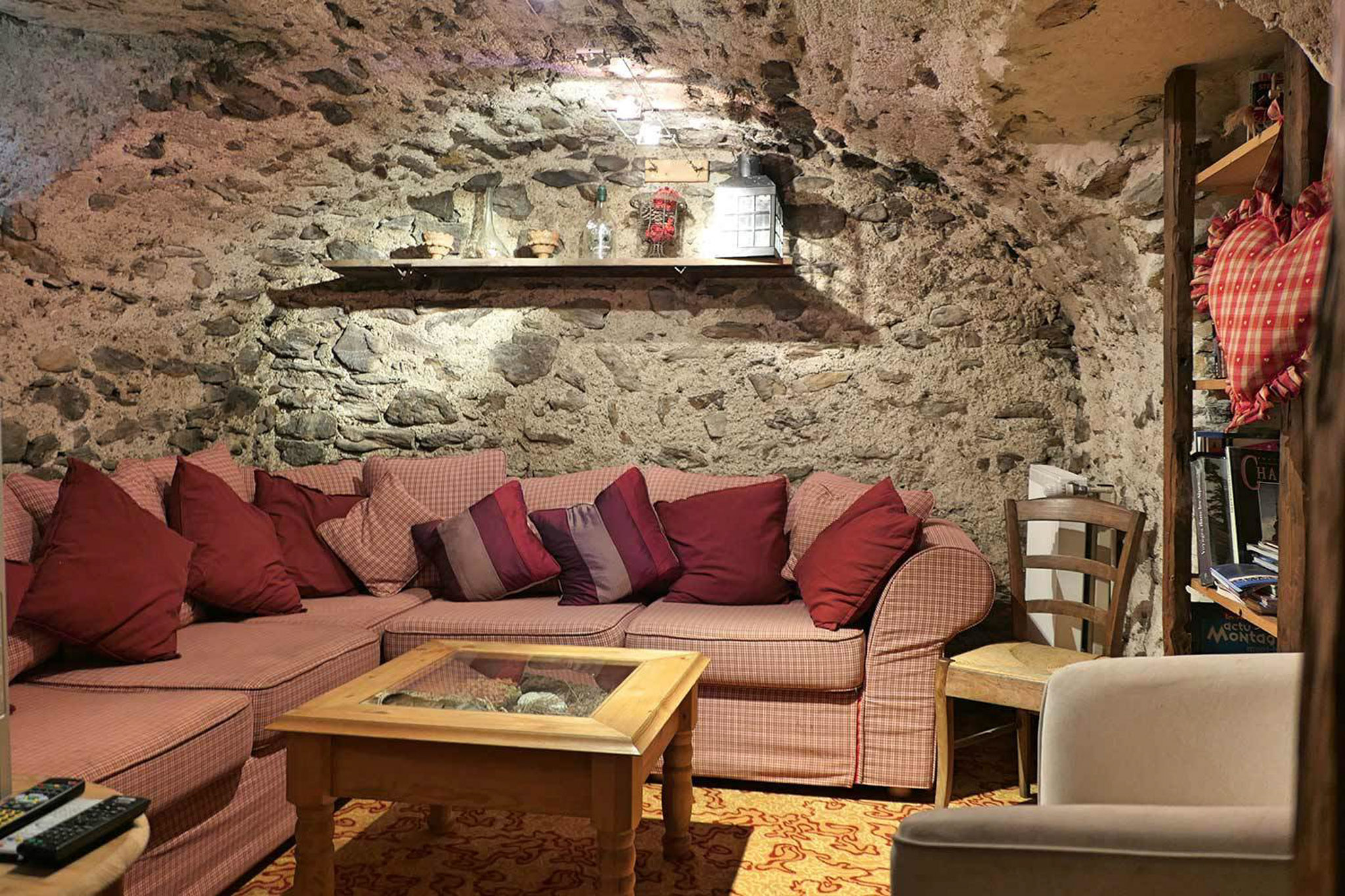 Chalet-Pele-Sale-photos-WEB-07